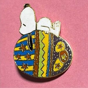 Vintage Aviva Snoopy Easter Egg Lapel Pin, Excellent